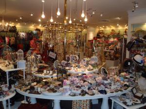 駅ビルテナント施工例